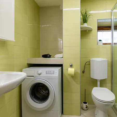Lägenhet Apartma Pri Andreju *